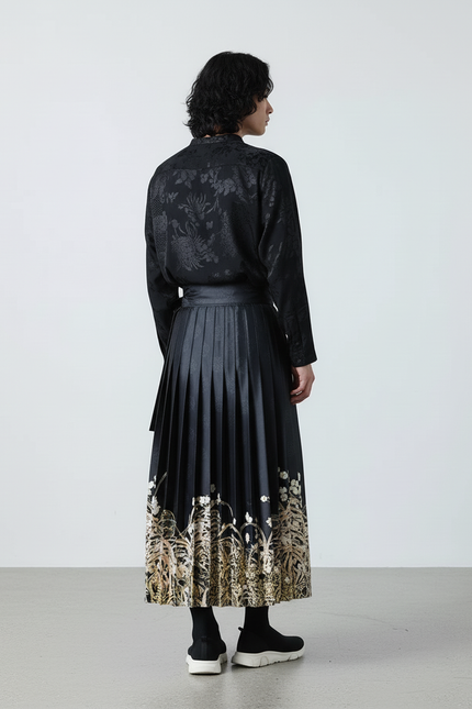 Jupe Homme Noire Motif Floral Élégante